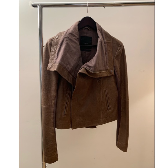 VEDA Leather Jacket - Picture 3 of 4